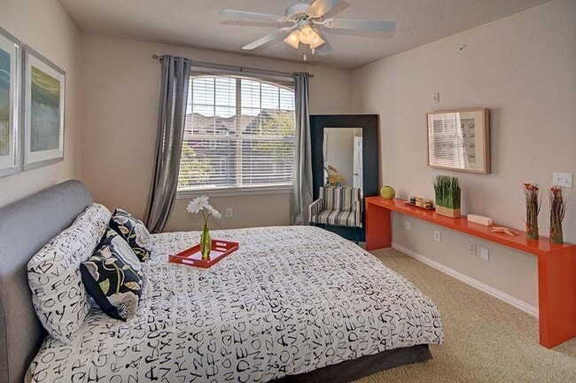 Lakepointe Residences