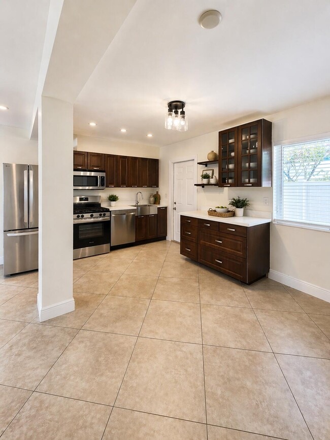 Photo - 2016-2018 NE 14th Ct Unidad 2018