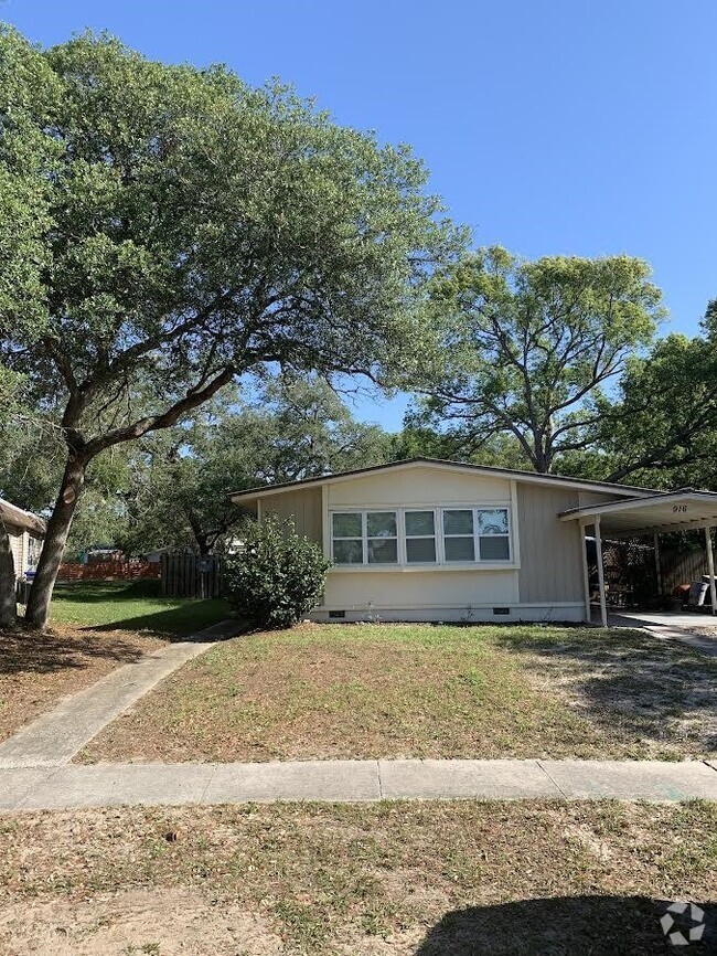 Building Photo - 916 Palermo Rd Rental