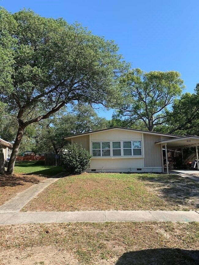 Photo - 916 Palermo Rd House