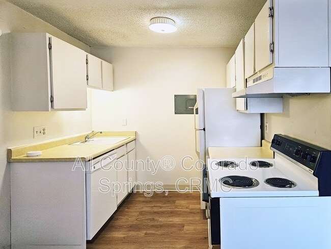 Photo - 5030 El Camino Dr Unit 4