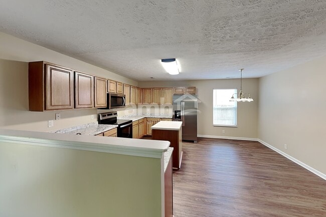 Photo - 119 Crestwood Ln