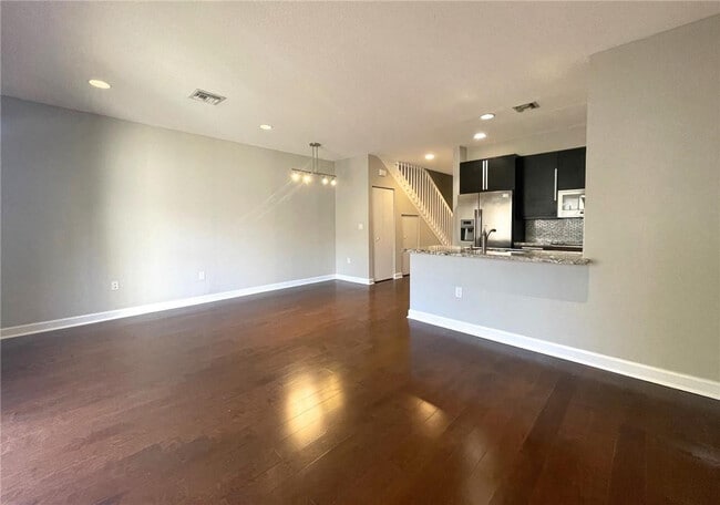 Photo - 19 SE 3rd Ave