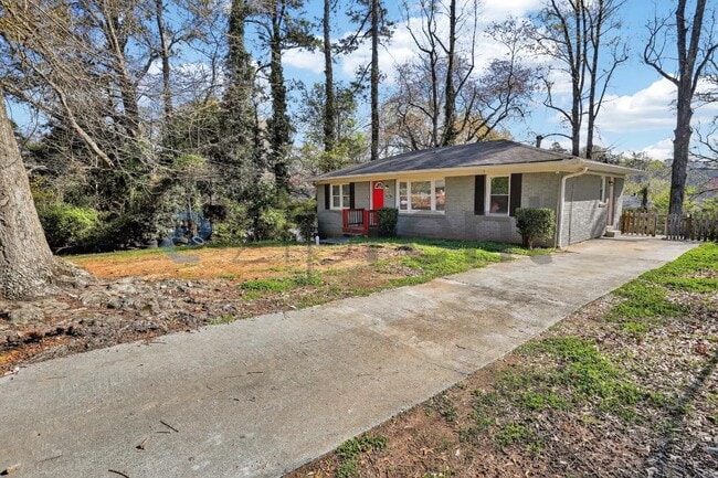 Photo - 586 Oakside Dr SW