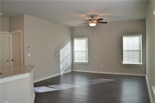 Photo - 2405 SW Arbor Rd