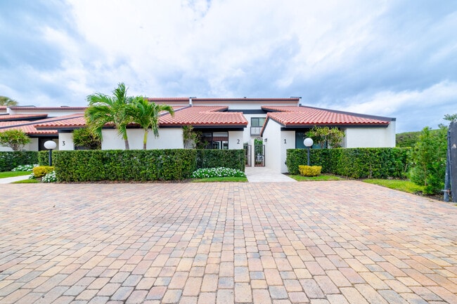 Building Photo - 3474 S Ocean Blvd Rental