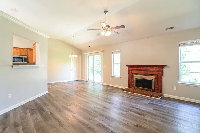 Photo - 3705 Arthur St