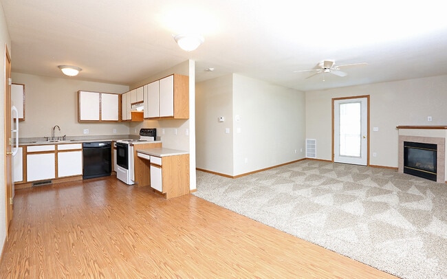 Photo - Riverview Apartments