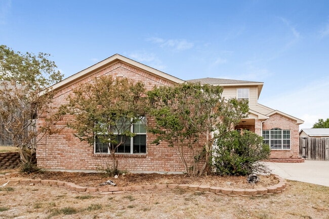 Building Photo - 2405 Creekwood Rental