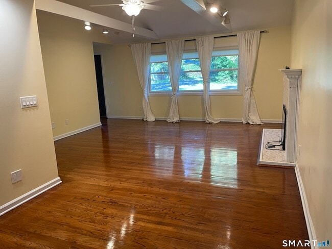 277 Drummond Rd