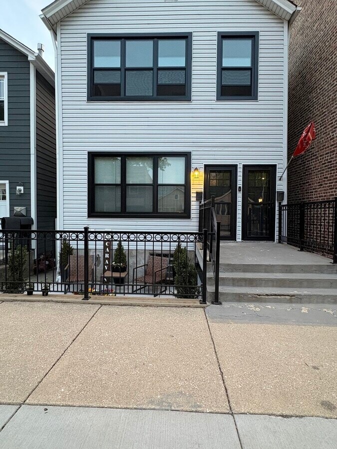 Photo - 3604 S Lowe Ave House