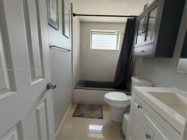 Photo - 1430 NE 170th St Unit 225