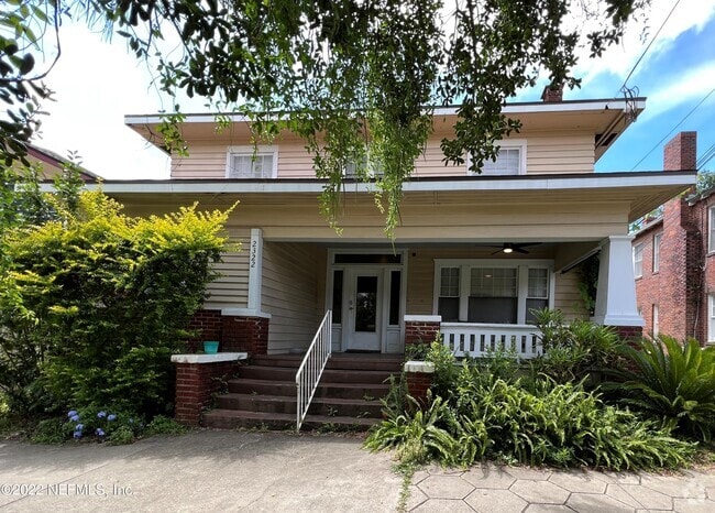 Building Photo - 2322 Herschel St Unit 3 Rental