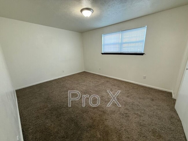 124 E Highland