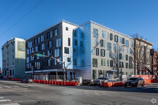 Building Photo - Westover at The Crosswalks
