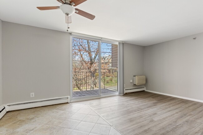 Photo - 450 Green Apartments