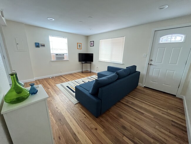 Photo - 3555 W Alameda Ave