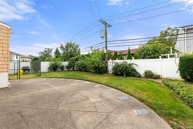 Photo - 797 Caldwell Ave