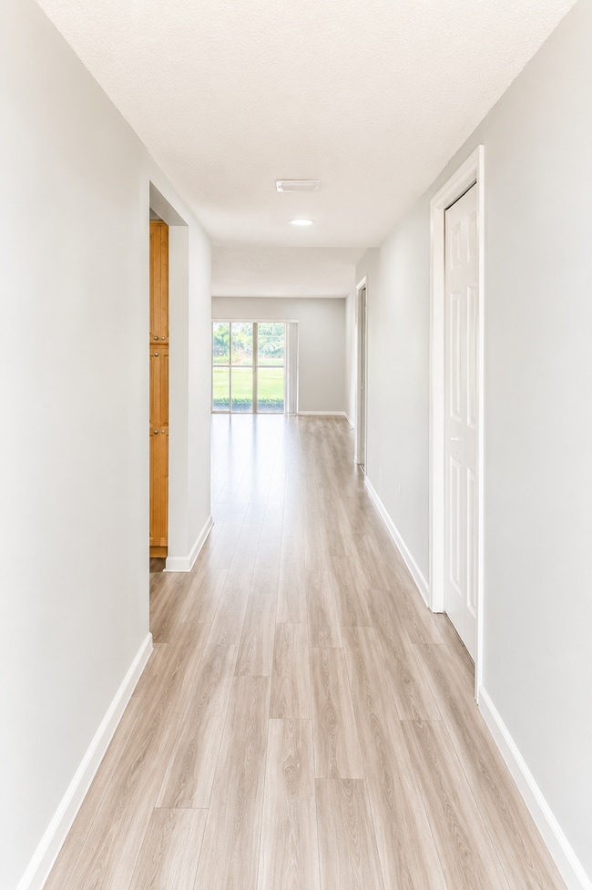 Photo - 16431 Blatt Blvd Unit In the heart of Weston!