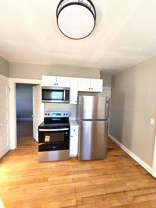 Photo - 848 Smith St Unit 1