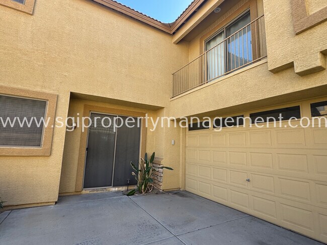 Photo - 5313 E Hilton Ave