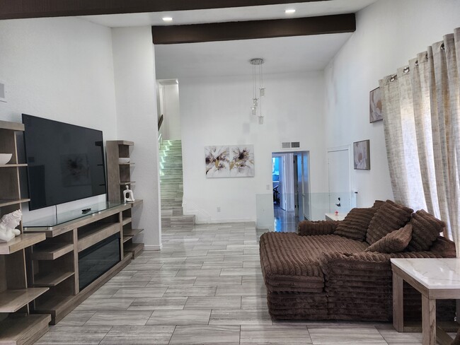 Photo - 3367 W Grandview Rd