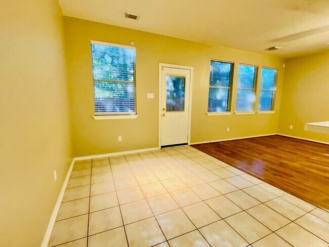 Photo - 23 Summer Haze Cir