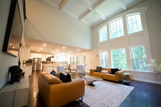 Photo - 7687 Cross Creek Dr