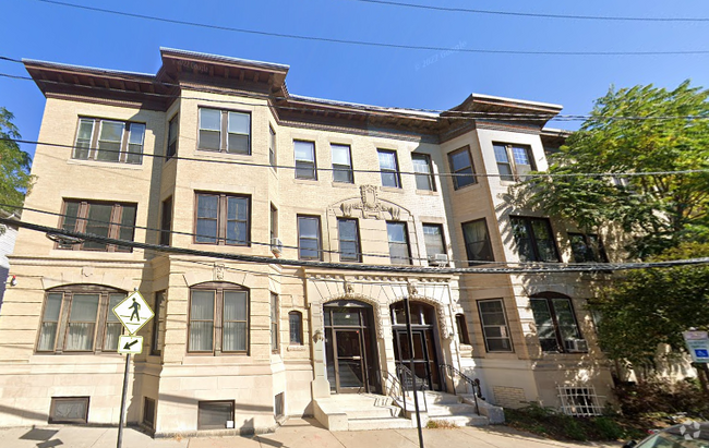 Building Photo - 97 Marion St Unit 2 Rental