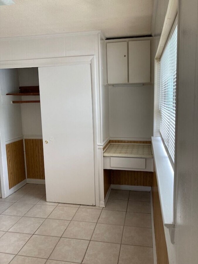 Photo - 569 Florosa Ct