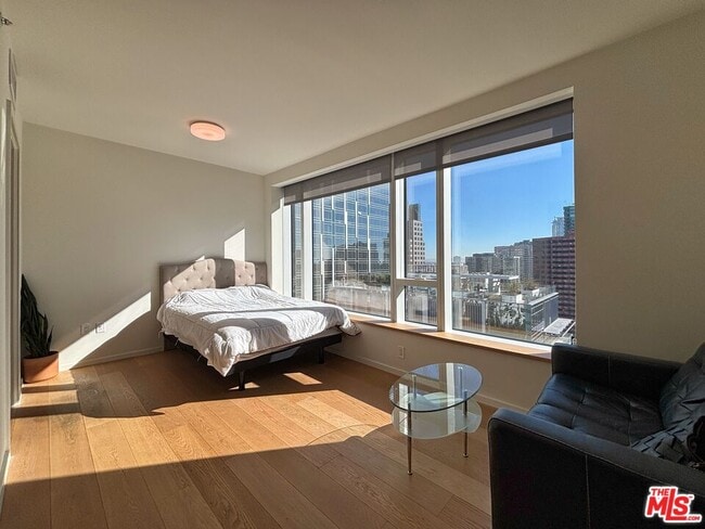 Photo - 889 Francisco St Unit 2305