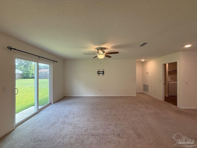 Photo - 1640 Addies Way