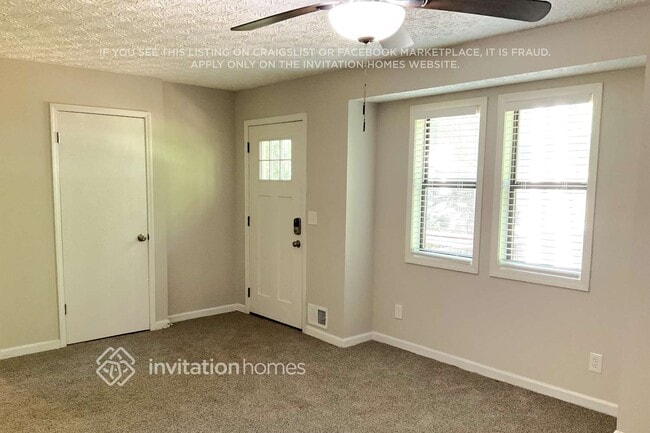 Photo - 1023 Lakewood Dr