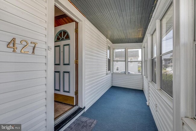 Photo - 427 Buttonwood St
