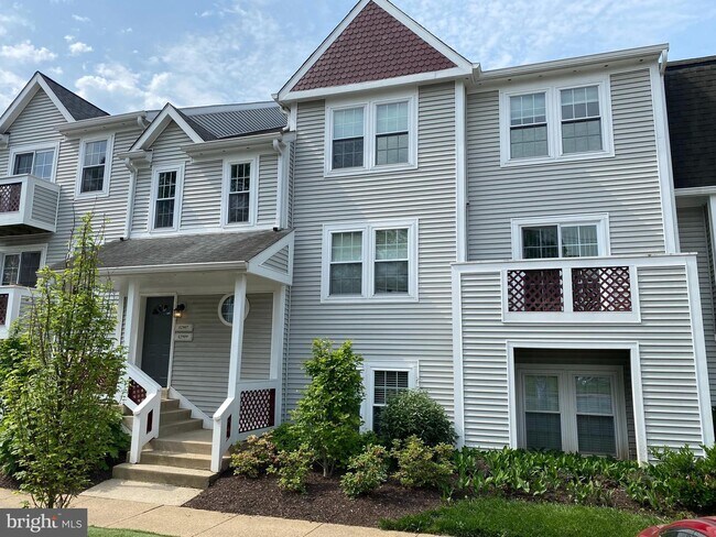 Photo - 12909 Lee Jackson Memorial Hwy Townhome