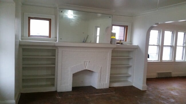 Photo - 2776 N 53rd St Unit Upper