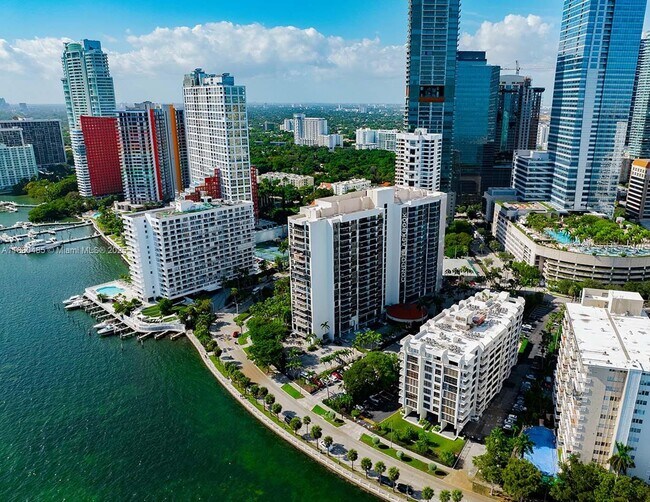 Photo - 1450 Brickell Bay Dr Unit 605
