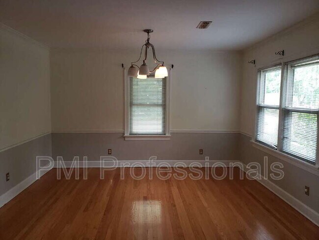 Photo - 429 2nd Ave