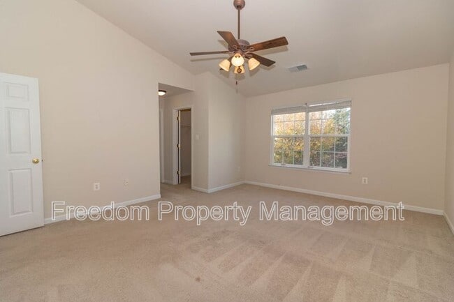 Photo - 6758 Sutton Oaks Way