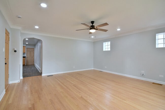 Photo - 1530 Clinton Pl