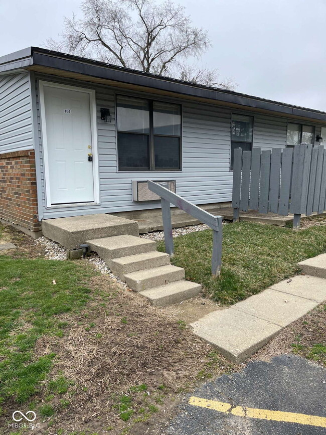 Photo - 2000 Indianapolis Rd Condo Unit 104