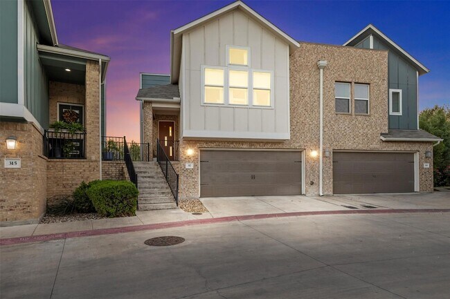 Photo - 317 Bridgeford Dr