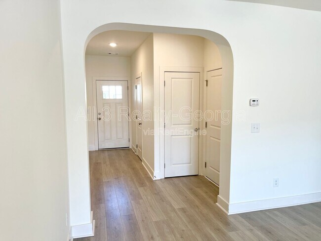 Photo - 5859 Greystone Dr