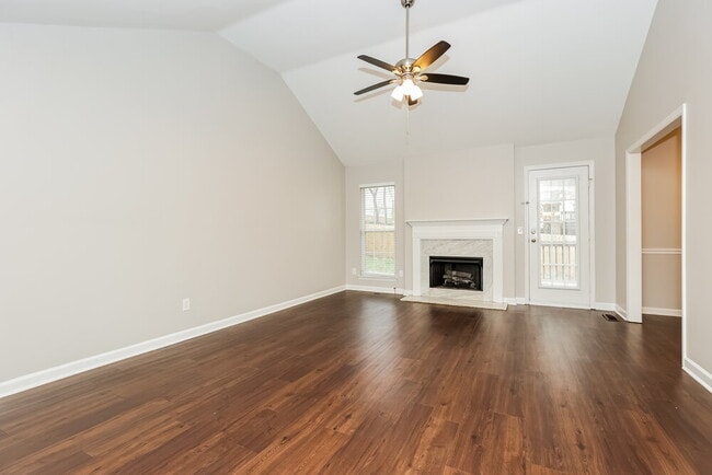 612 Woodland Hills Dr