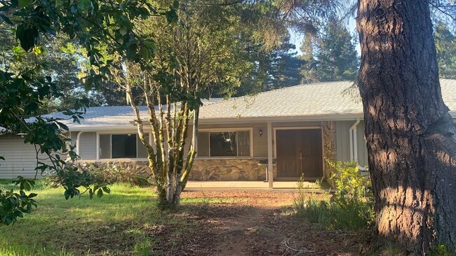 Building Photo - 41801 Road 16