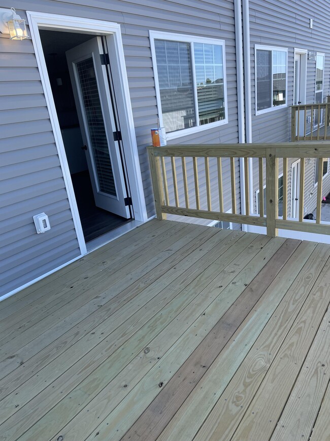 Photo - 9200 Peregrine Rd