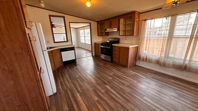 Photo - 3 bed 2 bath Mobile Home located in the heart of Las Cruces!