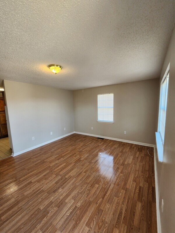 Photo - 403 Austin Ave