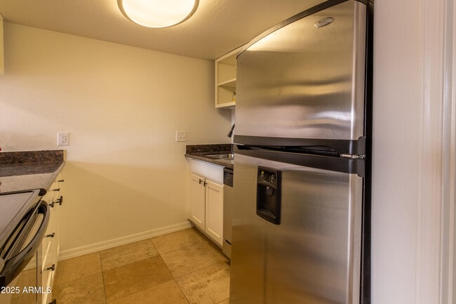 Photo - 3619 E Monterosa St Unidad 202