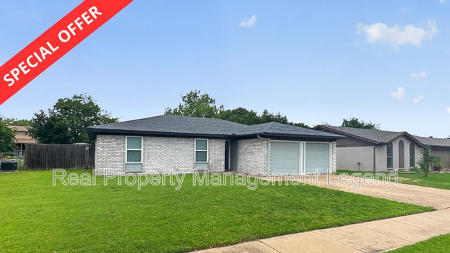 Building Photo - 109 N Heights Dr